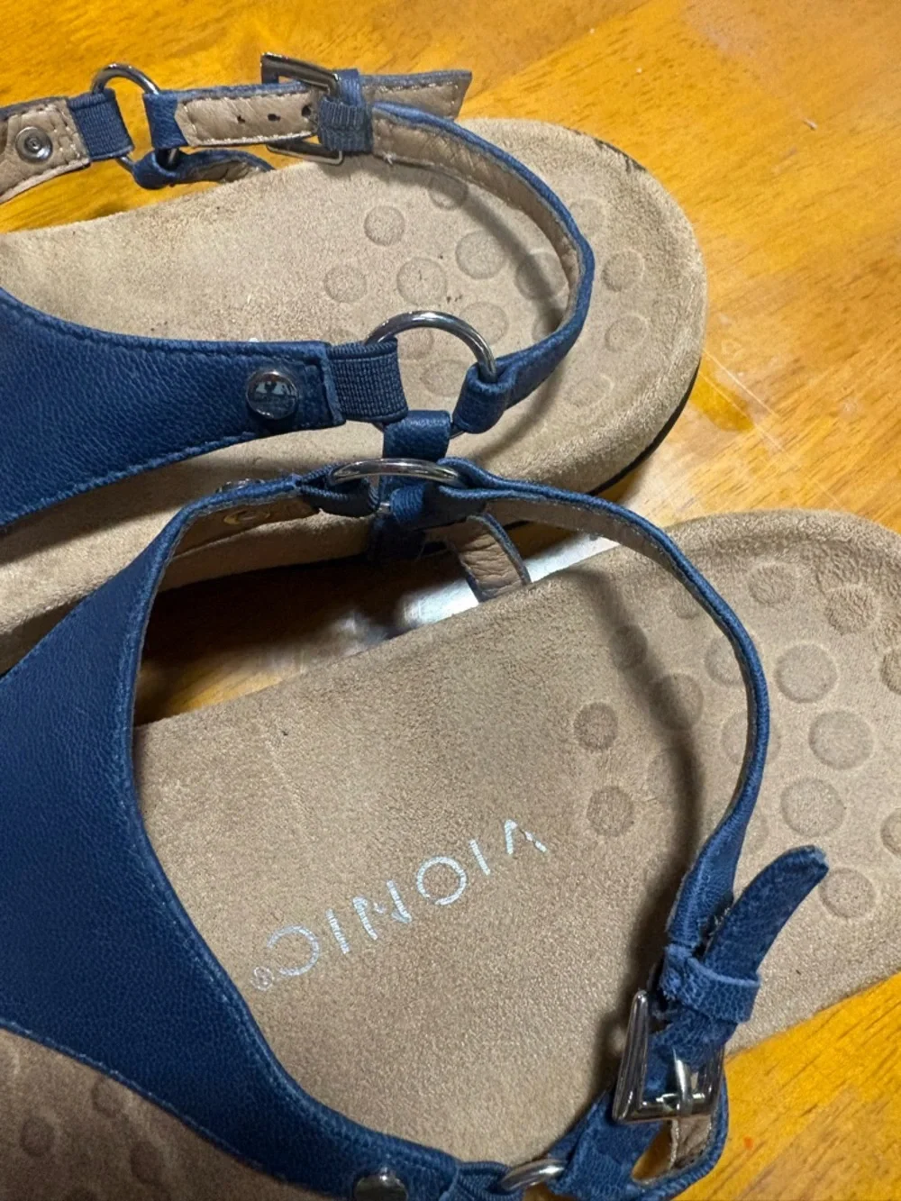 Vionic Kirra thong sandal leather upper adjustable strap supportive footbed 9.5 - Picture 5 of 9